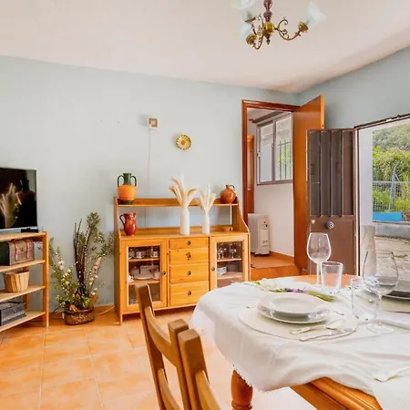 Holiday home Awesome In With Wifi